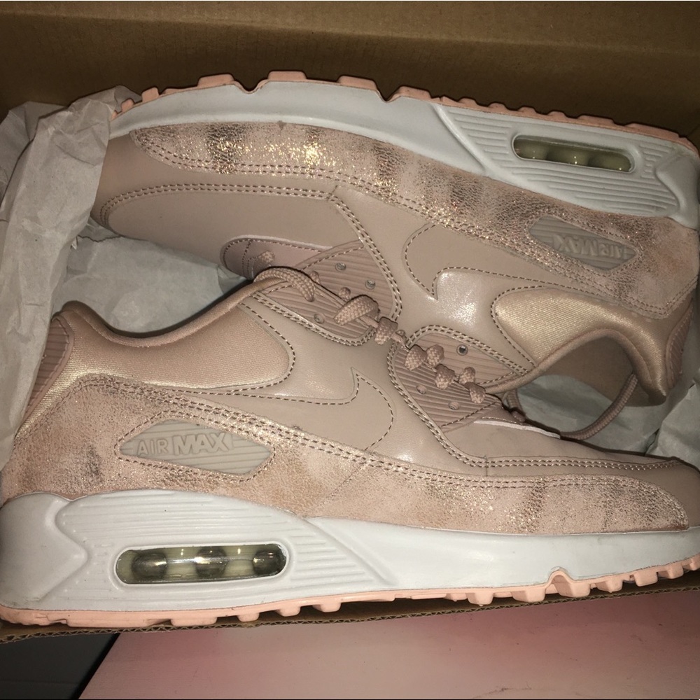 Air Max 90 Premium